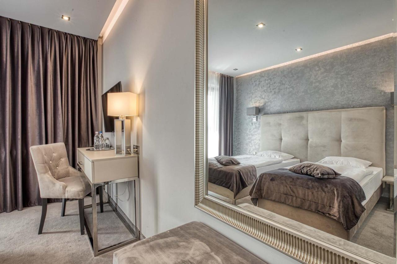 Hotel Bialy Dom Ρίμπνικ Εξωτερικό φωτογραφία