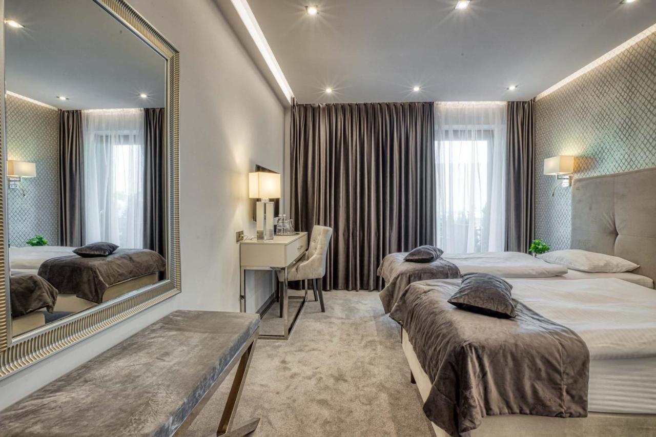 Hotel Bialy Dom Ρίμπνικ Εξωτερικό φωτογραφία