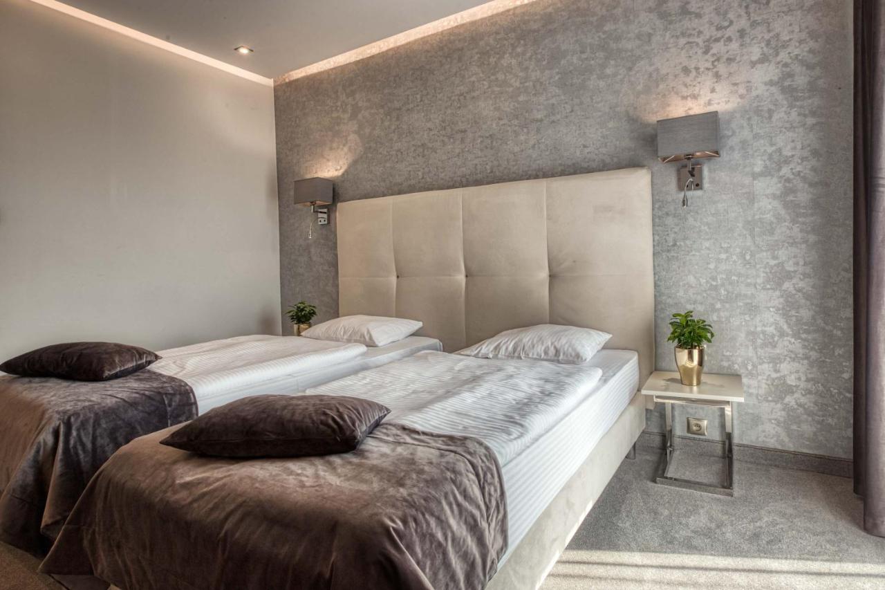 Hotel Bialy Dom Ρίμπνικ Εξωτερικό φωτογραφία