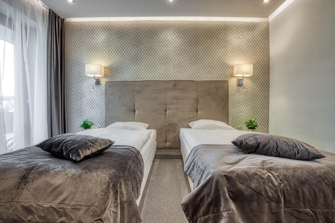 Hotel Bialy Dom Ρίμπνικ Εξωτερικό φωτογραφία