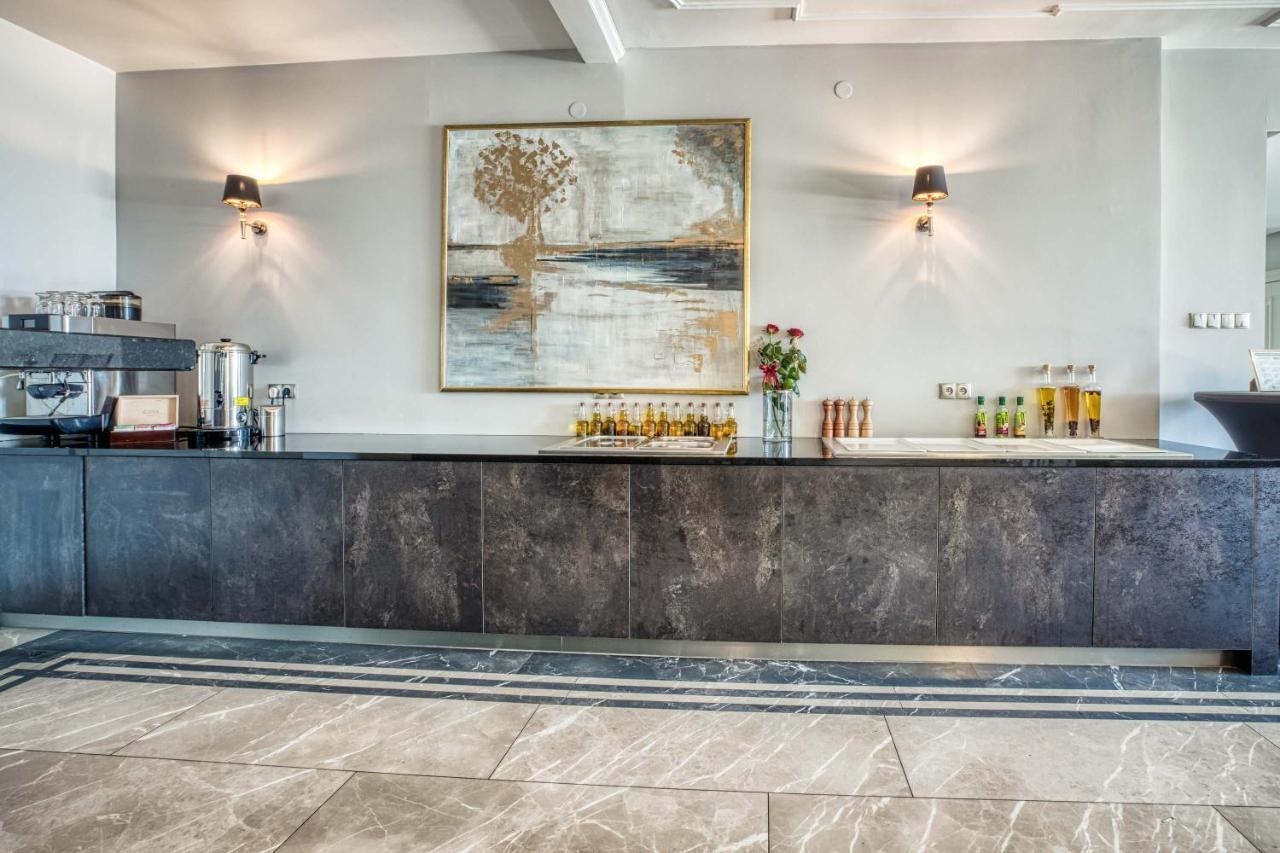 Hotel Bialy Dom Ρίμπνικ Εξωτερικό φωτογραφία